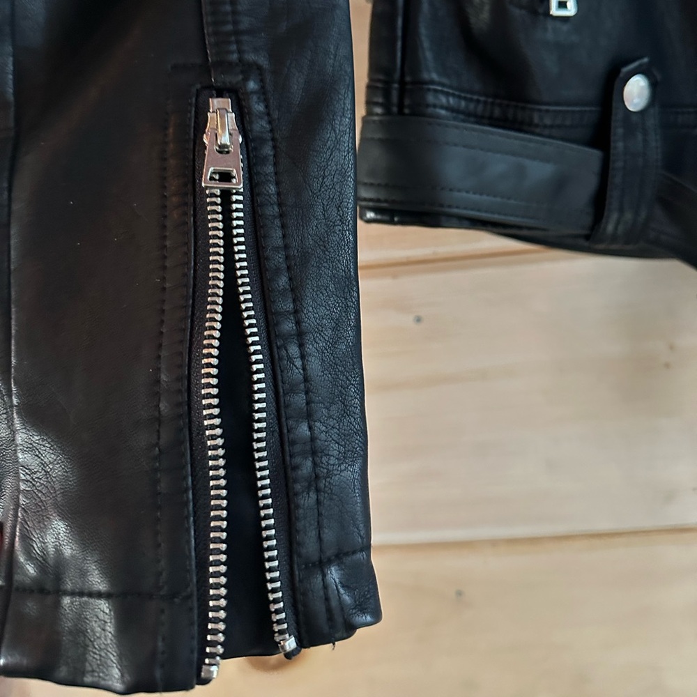 Topshop black faux leather moto jacket - Picture 7 of 10